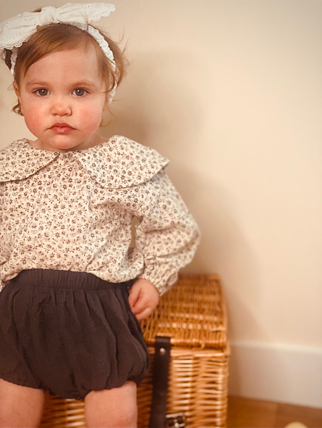 Daisy Floral Top  & Shorts in Charcoal